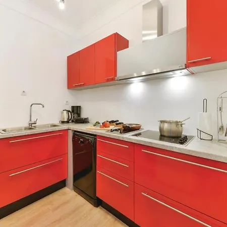 G Apartment